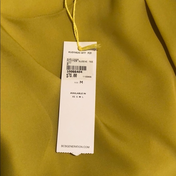 Flutter sleeve tee - Picture 2 of 3